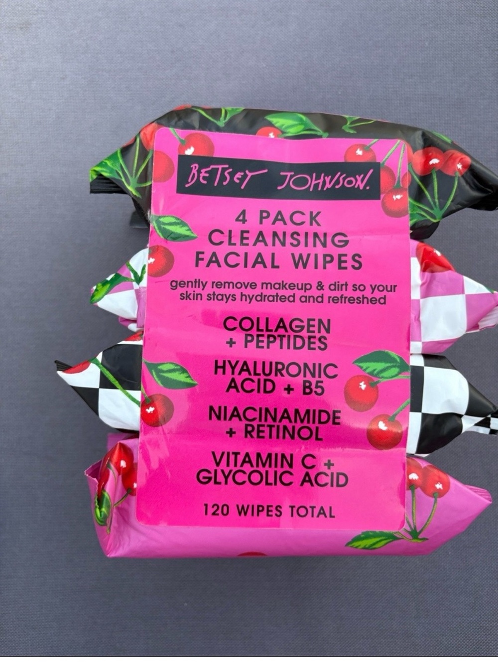 ๐ Betsey Johnson Cherry Vitamin C + Collagen Cleansing Facial Wipes - 4 Pack - Picture 1 of 4